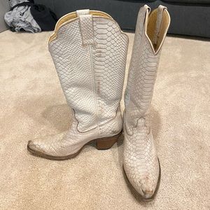 IDYLLWIND WOMEN'S STRUT WESTERN BOOTS - SNIP TOE